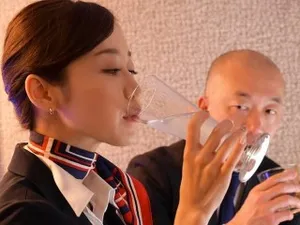 Anh da đen hàng khủng địt em gái bạn thân lồn múp